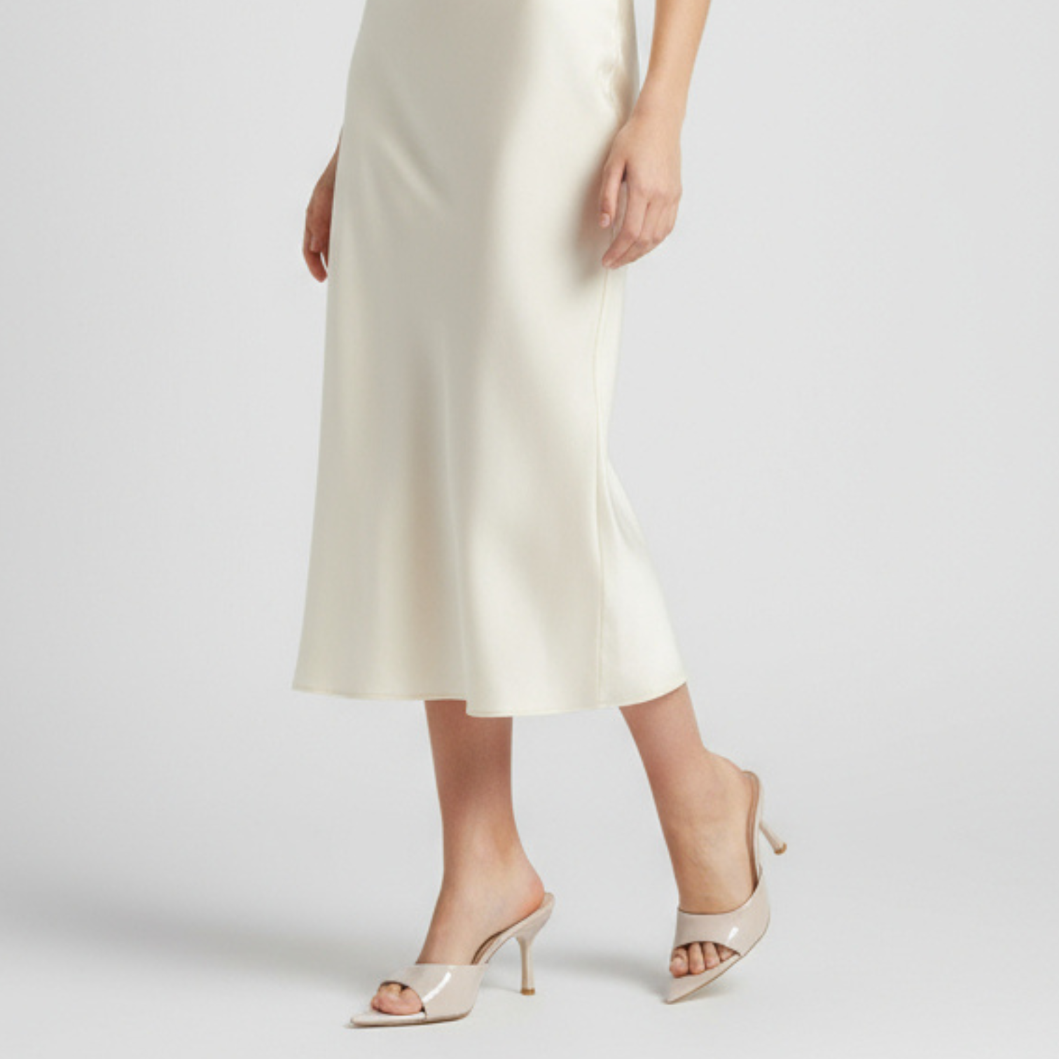 RAVERNO | Women’s Pointed Heels – Elegant Slip-On